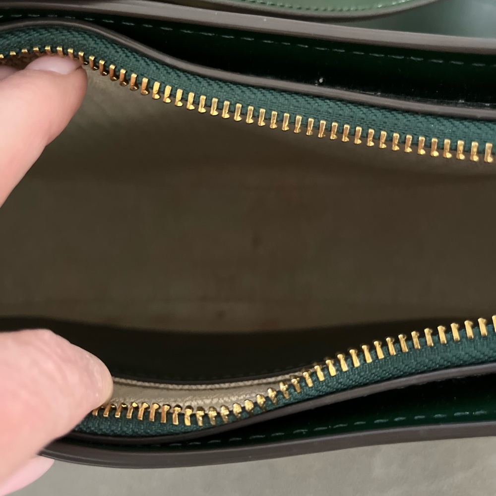 TORY BURCH Handbag Emerson Swingpack Patent Pine Green Leather Bag Purse - Picture 8 of 10